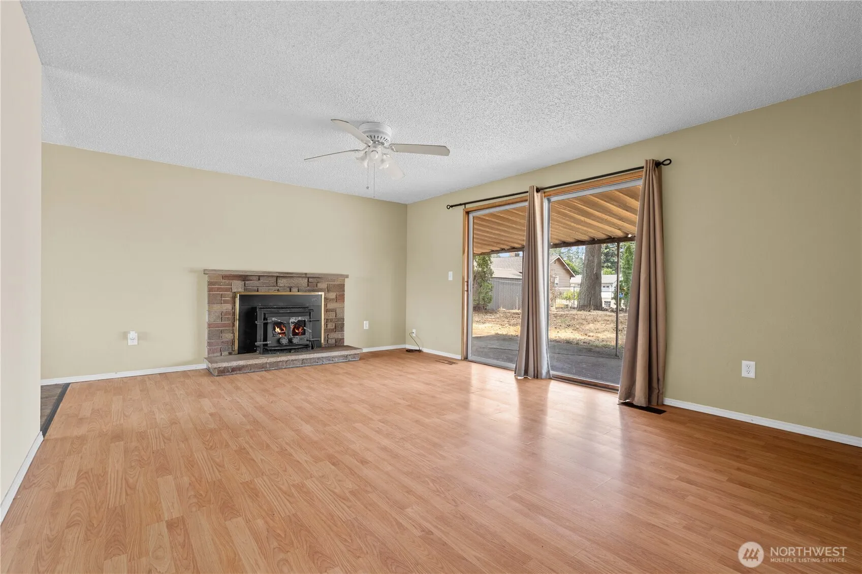 Property photo for 1211 196th Street E, Spanaway photo 5