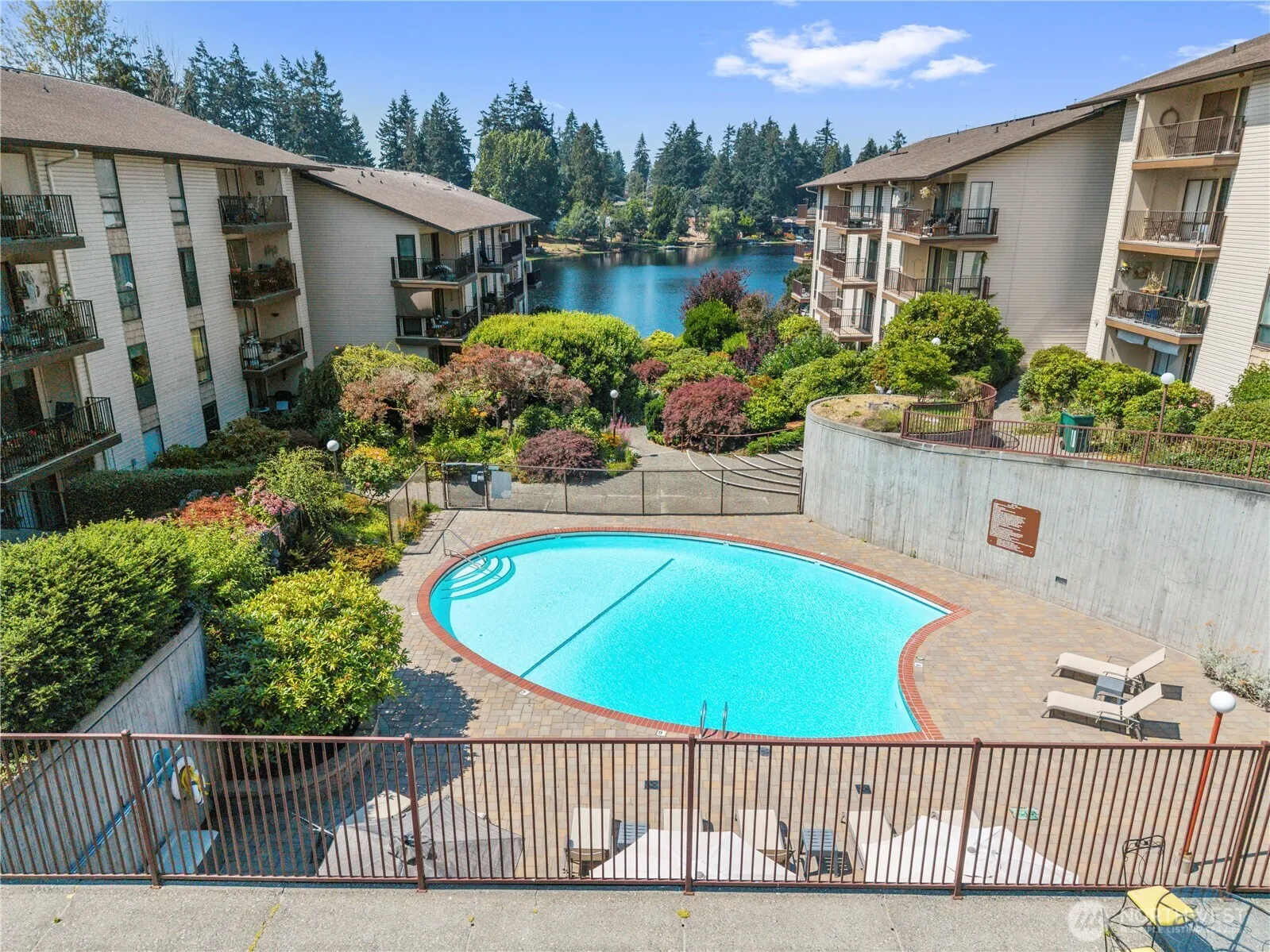 Property photo for 13229 Linden Avenue N #507b, Seattle photo 2