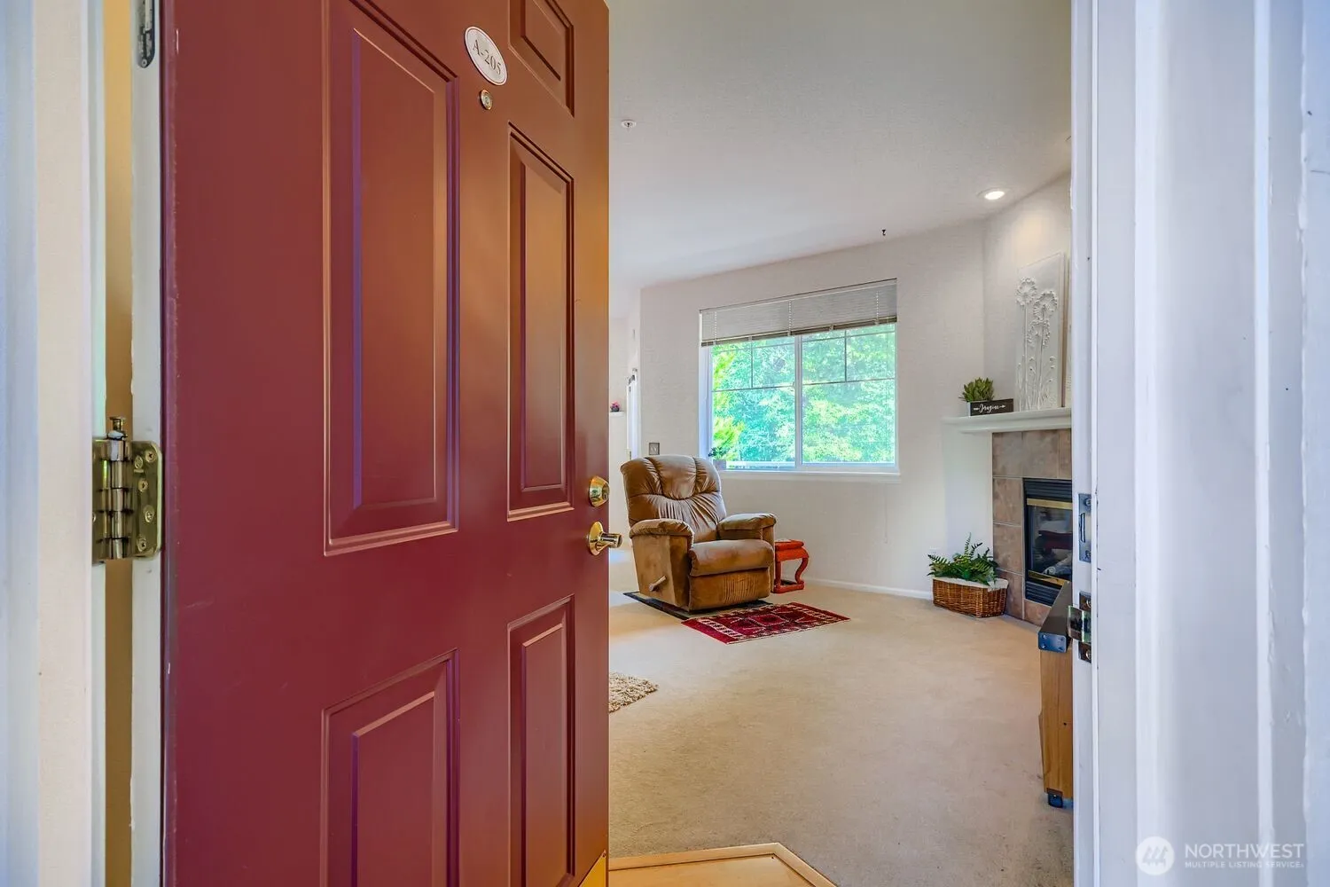 Property photo for 13000 Admiralty Way #a205, Everett photo 4