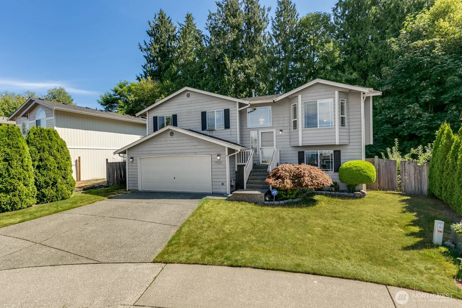 Property photo for 17615 Topper Court, Arlington photo 2