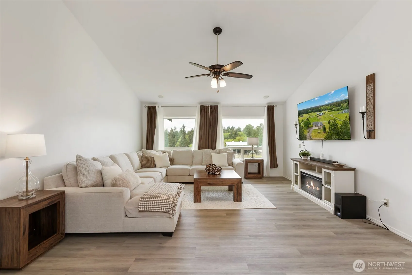 Property photo for 14110 Glenwood Road Sw, Port Orchard photo 5