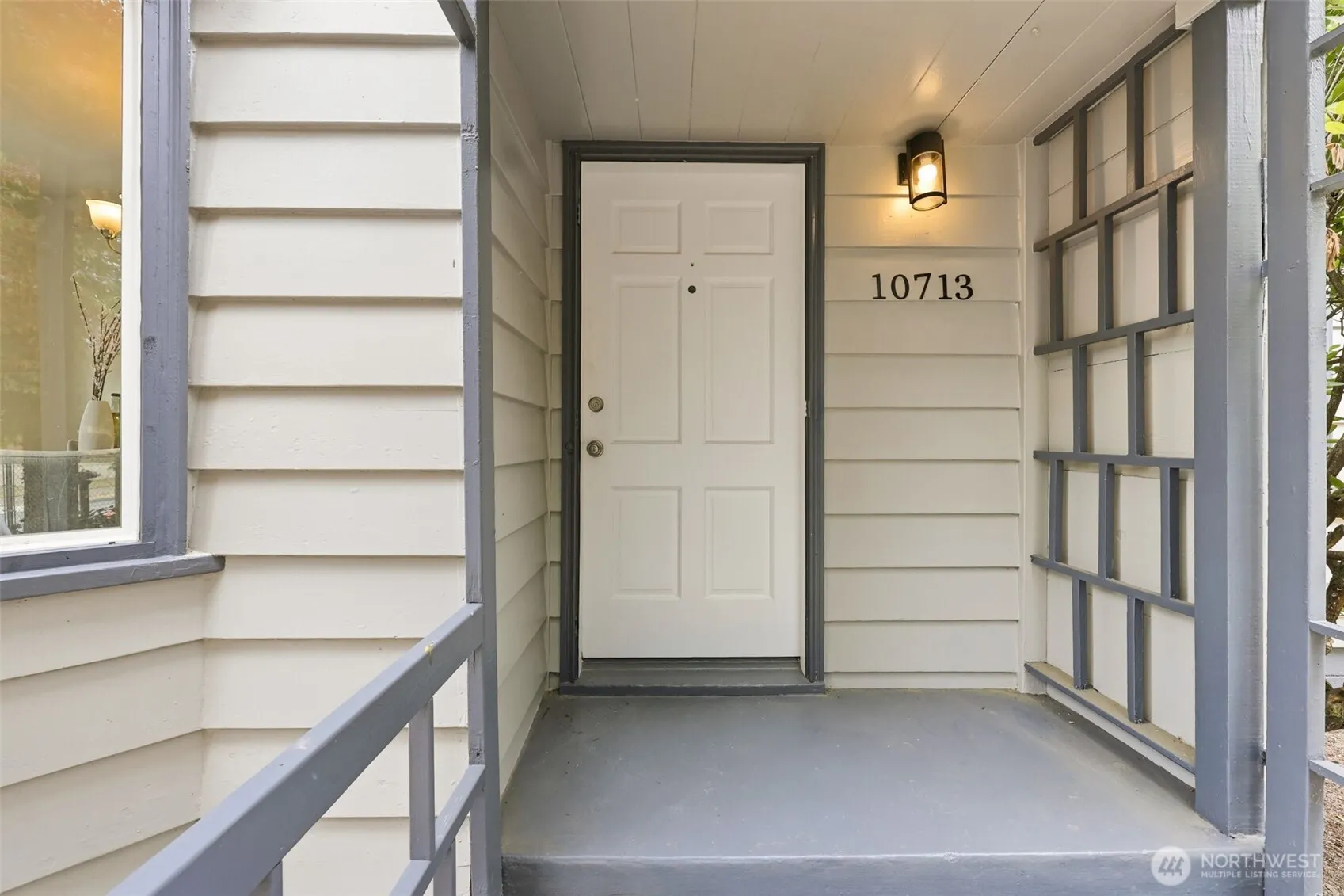 Property photo for 10713 15th Avenue Ne, Seattle photo 4