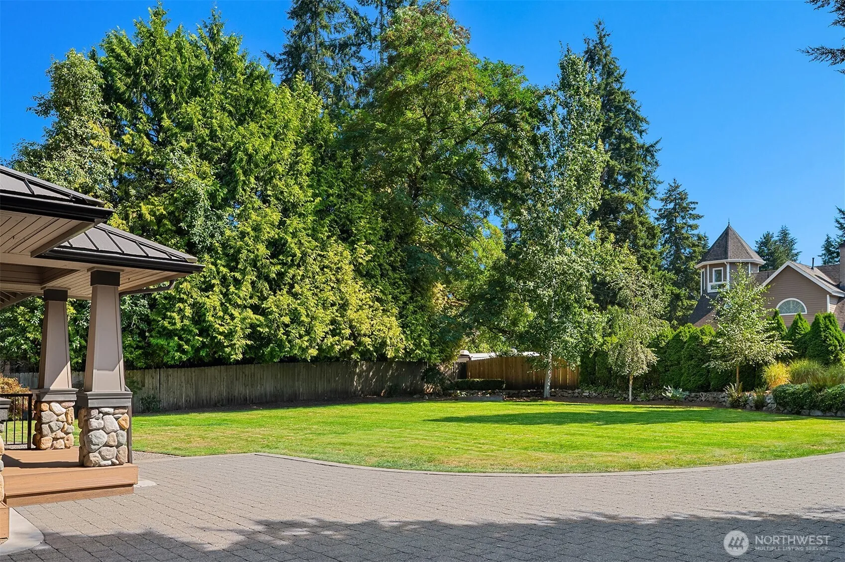 Property photo for 13330 Ne 80th Street, Redmond photo 3
