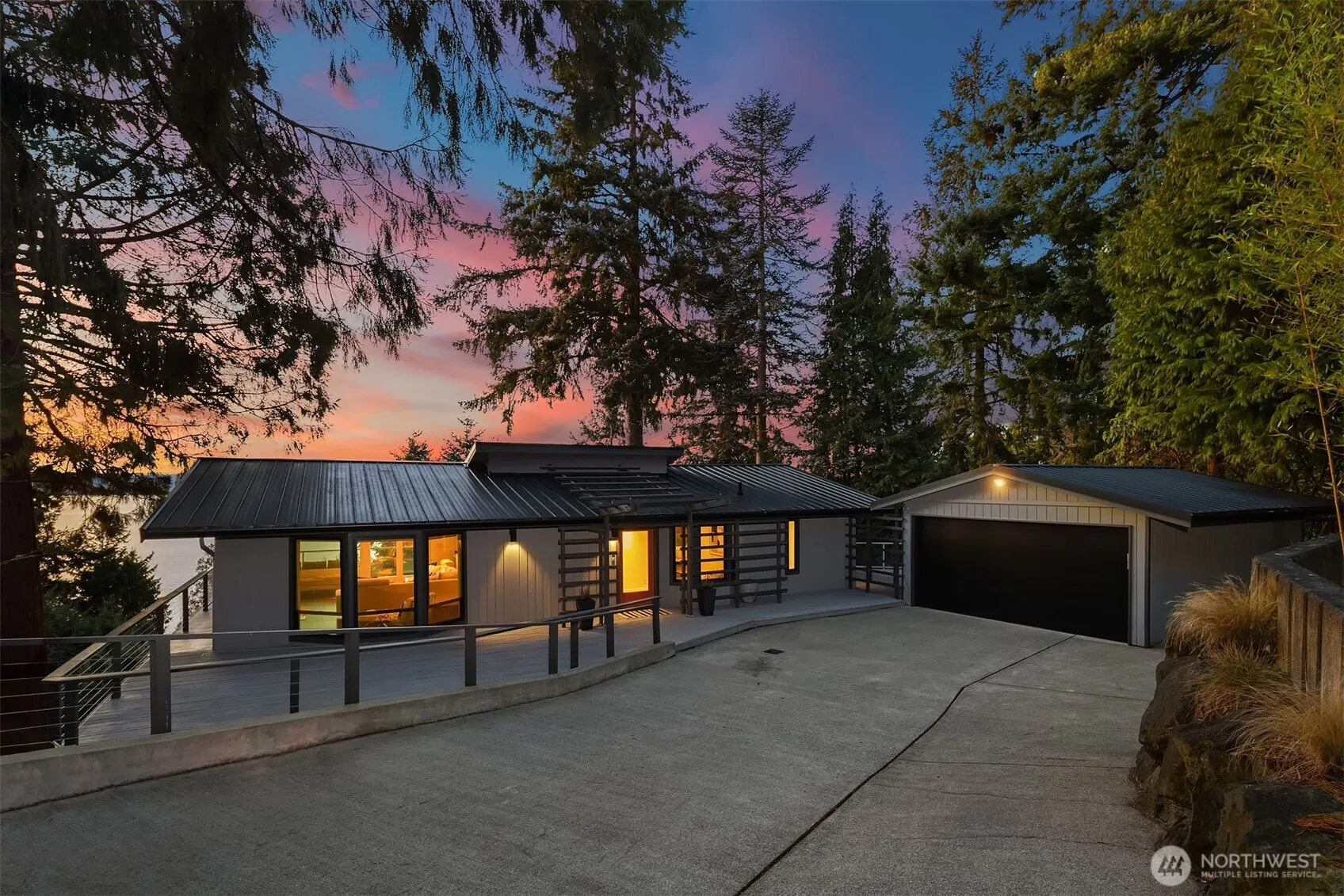 Property photo for 15733 25th Avenue Sw, Burien photo 4