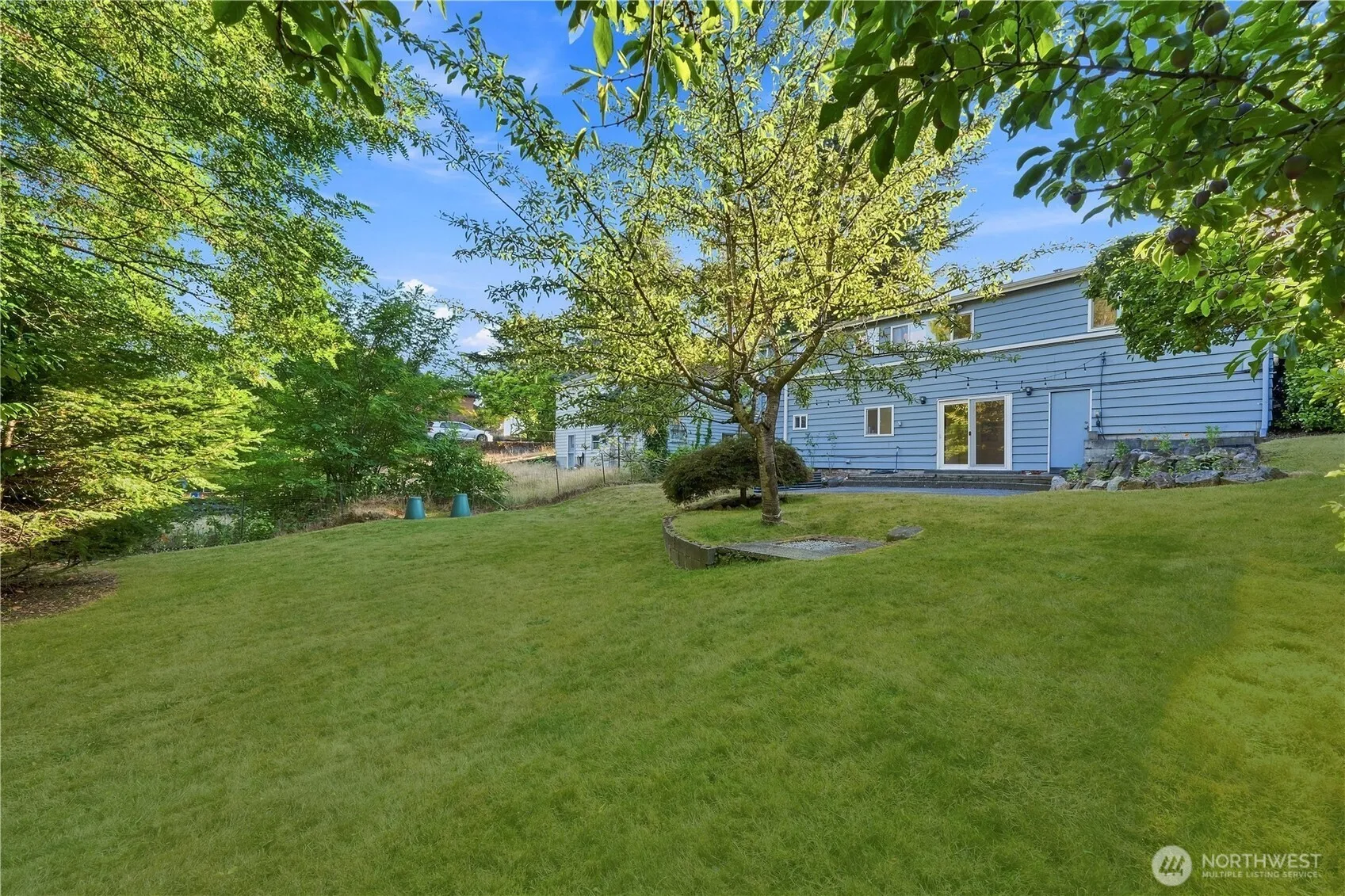 Property photo for 11526 3rd Avenue Ne, Seattle photo 3