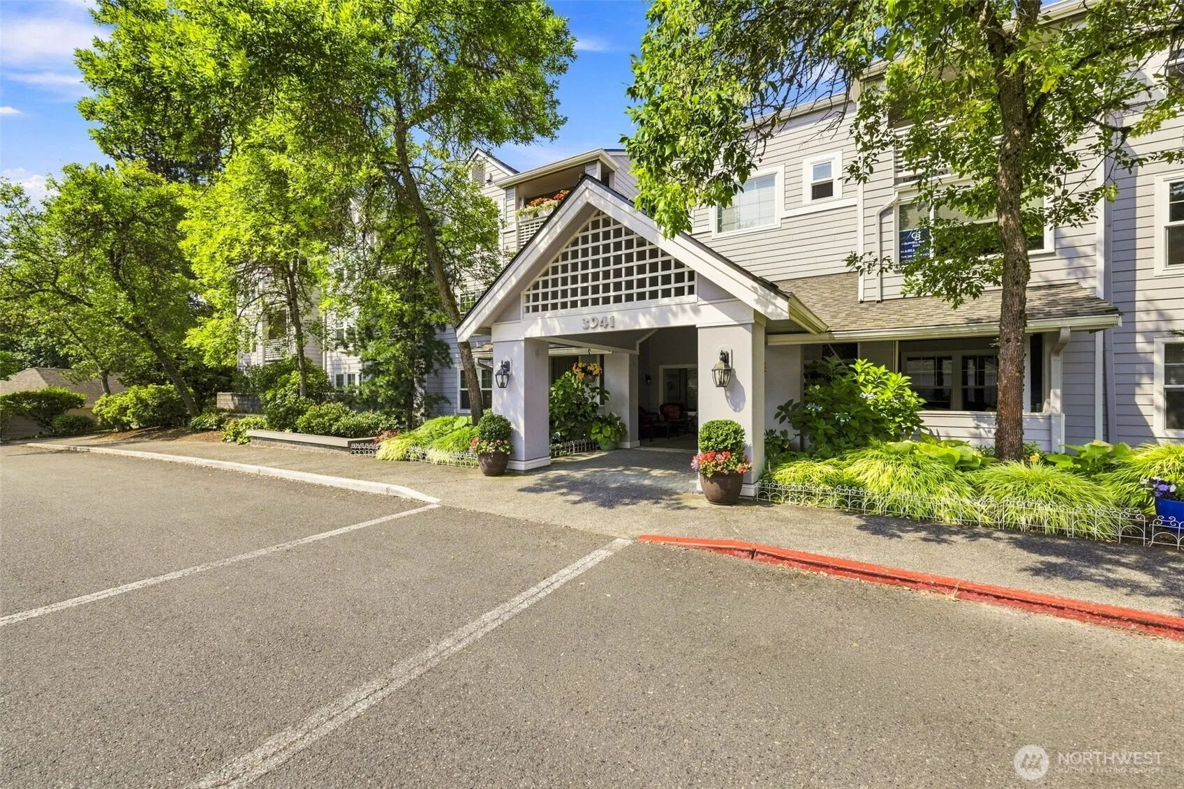 Property photo for 3941 226th Place Se #310, Issaquah photo 2