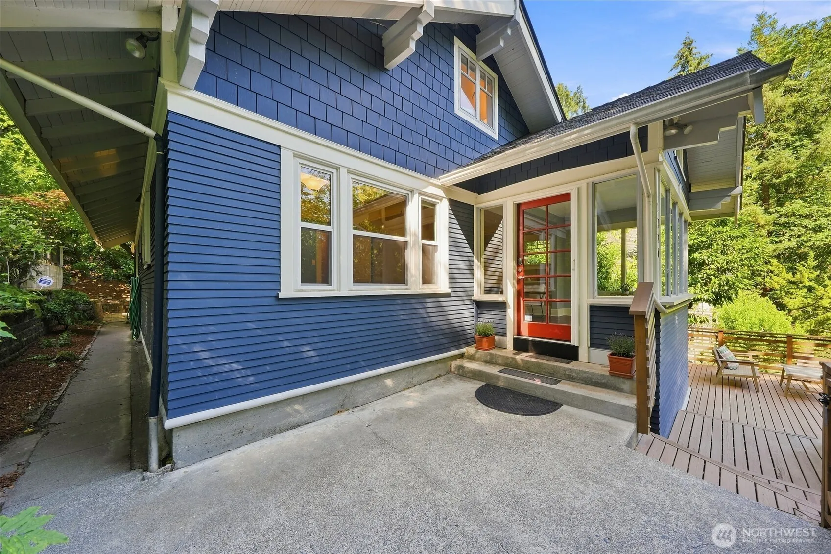 Property photo for 1731 Lake Washington Boulevard S, Seattle photo 3