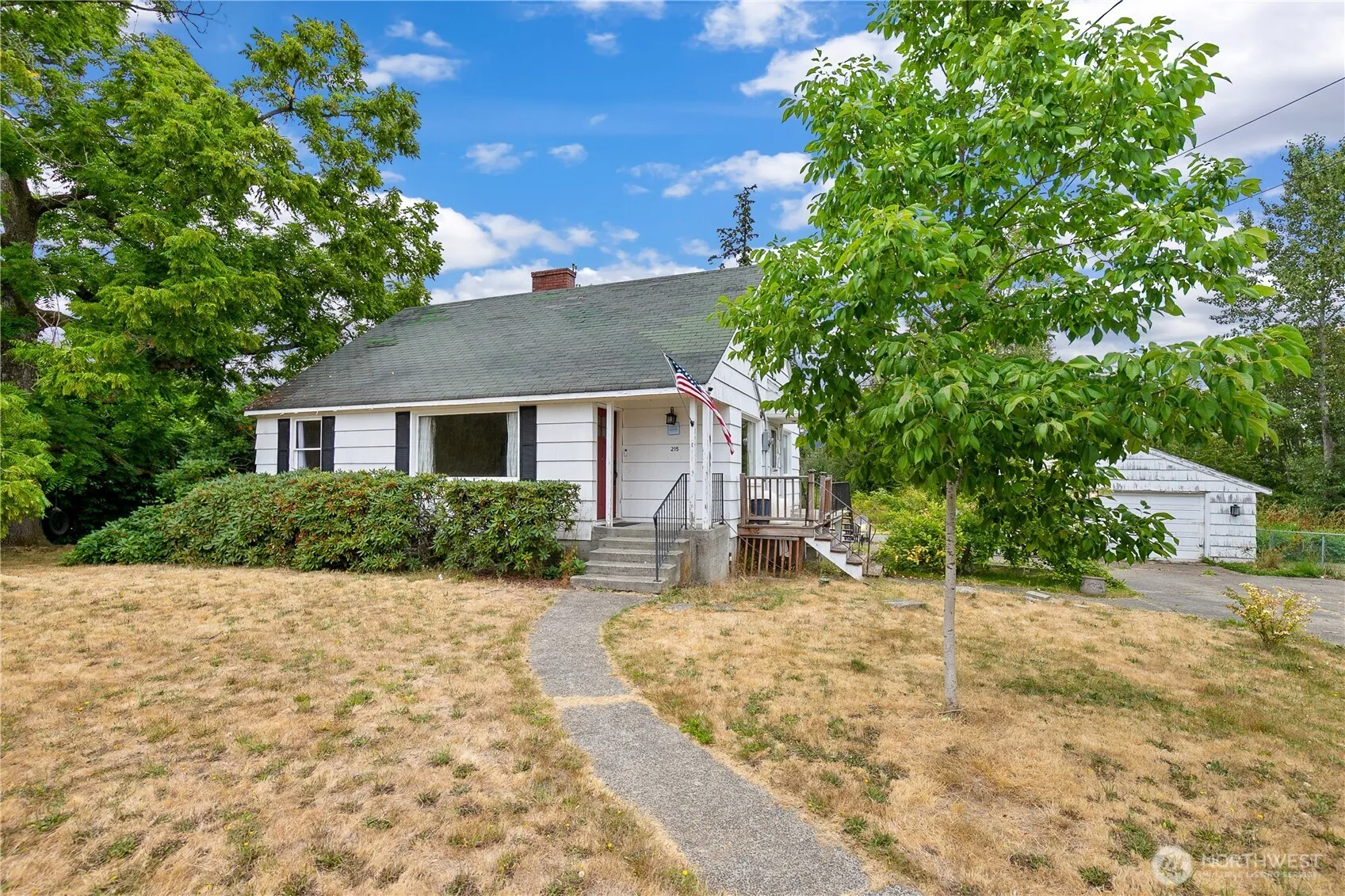 Property photo for 215 99th Street E, Tacoma
