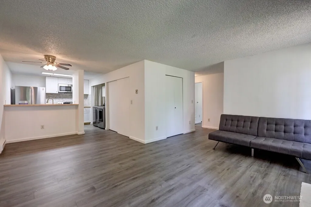Property photo for 506 S 323rd Place #9g, Federal Way photo 4