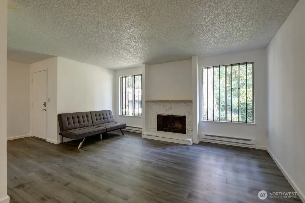 Property photo for 506 S 323rd Place #9g, Federal Way photo 3