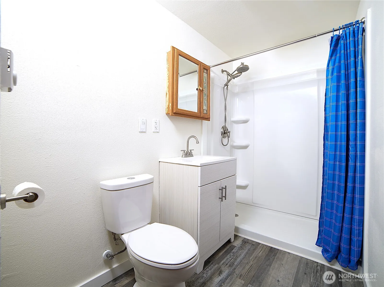 Property photo for 835 Sw 306th Street, Federal Way photo 3