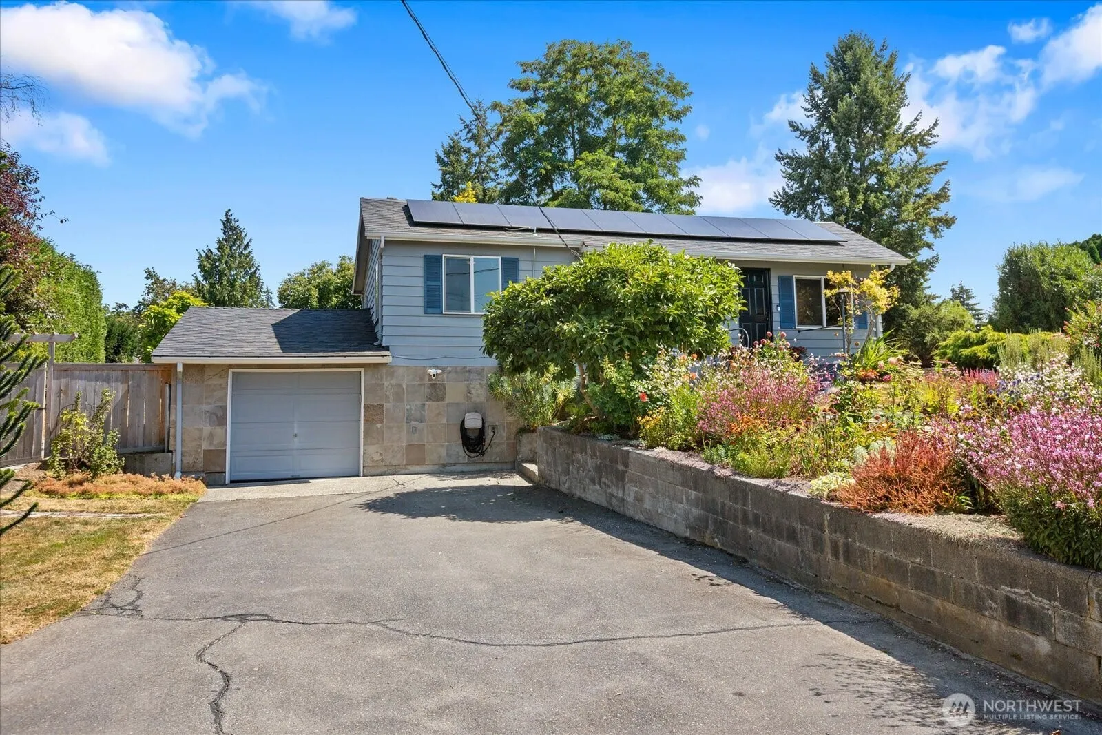 Property photo for 11044 26th Avenue Sw, Seattle photo 4