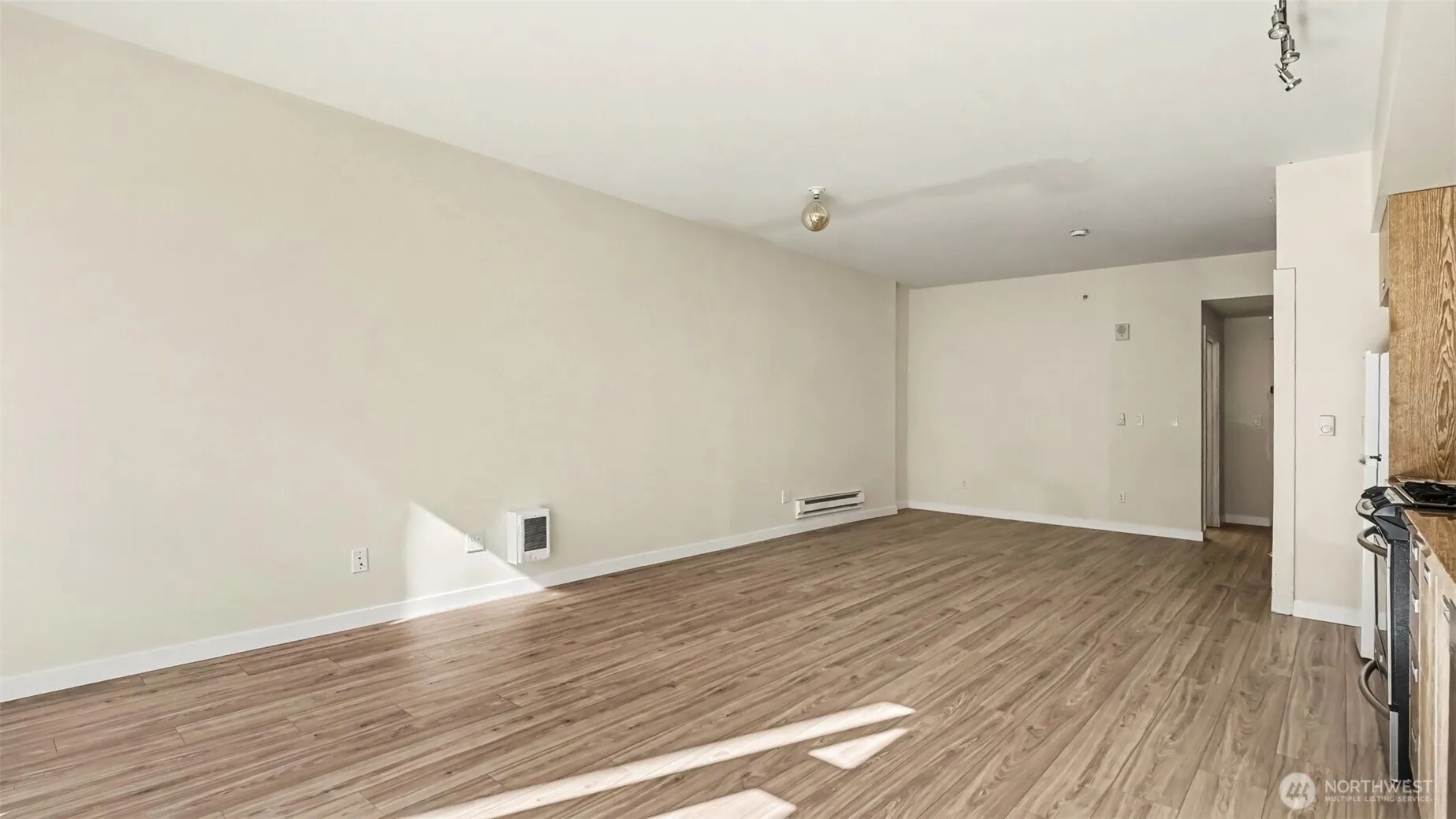 Property photo for 2911 2nd Avenue #515, Seattle photo 4