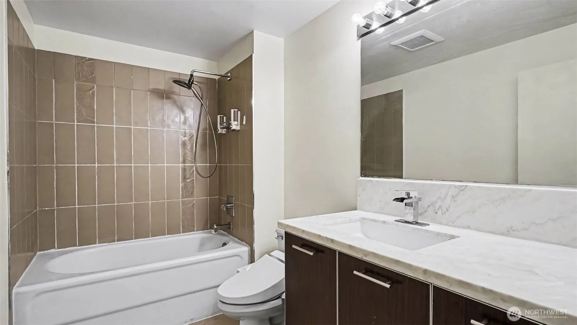 Property photo for 2911 2nd Avenue #515, Seattle photo 5