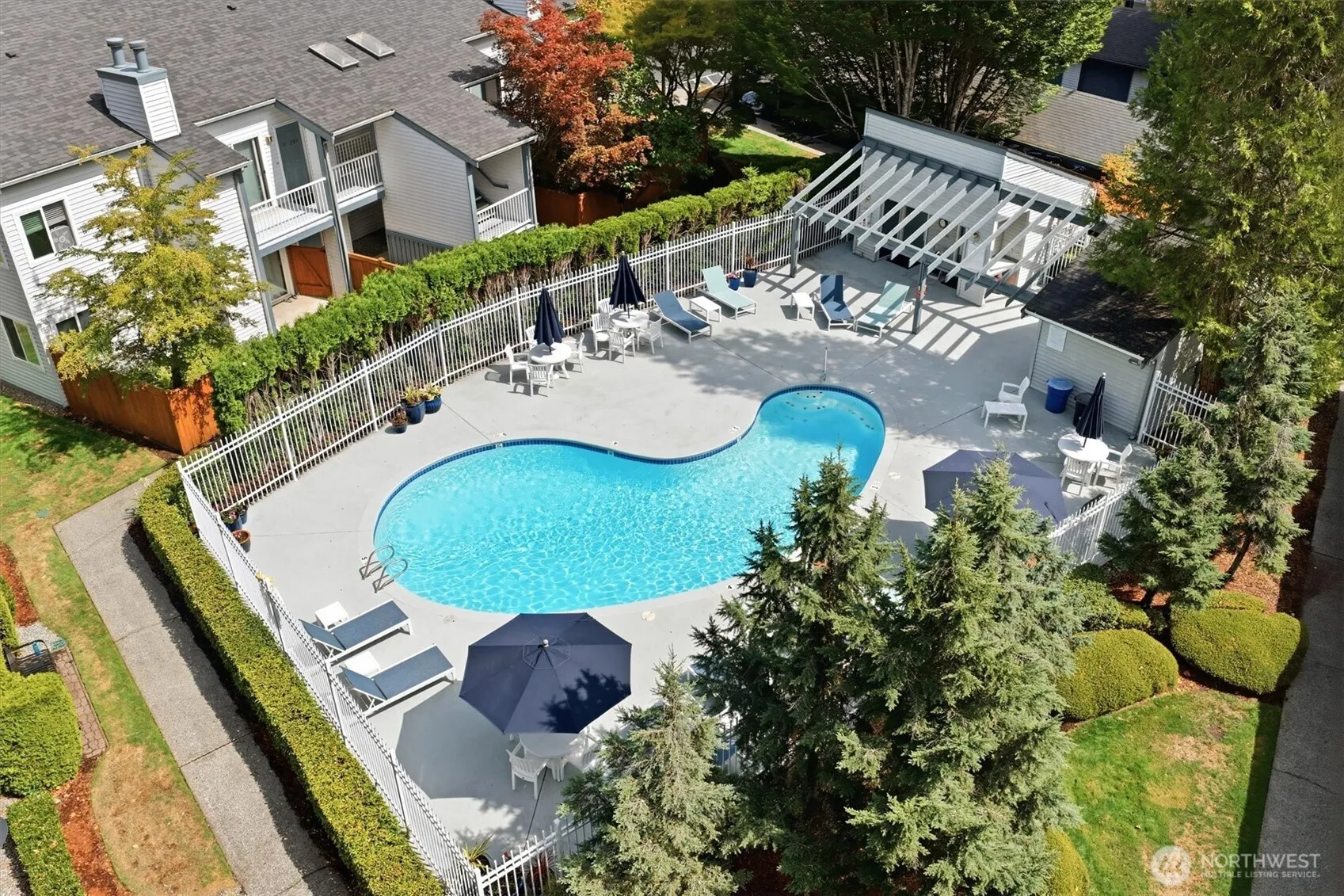 Property photo for 12740 Ne 10th Place #e305, Bellevue photo 5