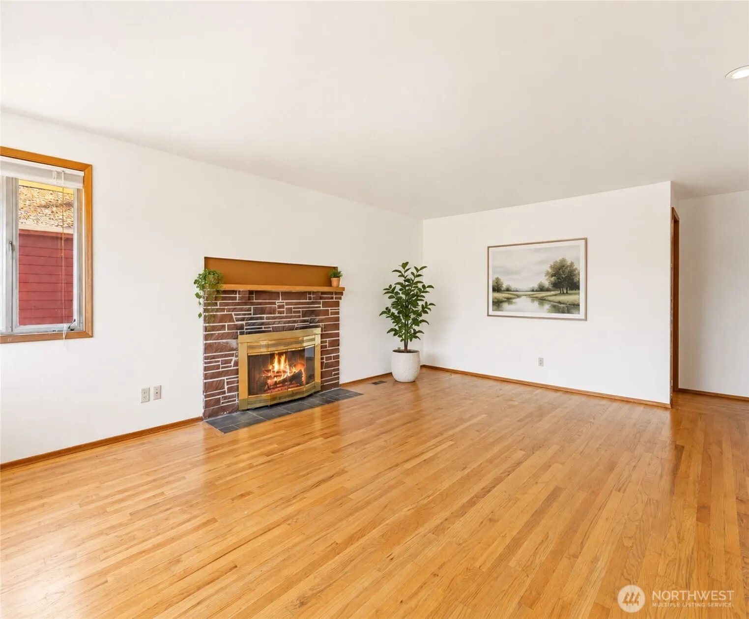 Property photo for 11549 N Park Avenue N, Seattle photo 3