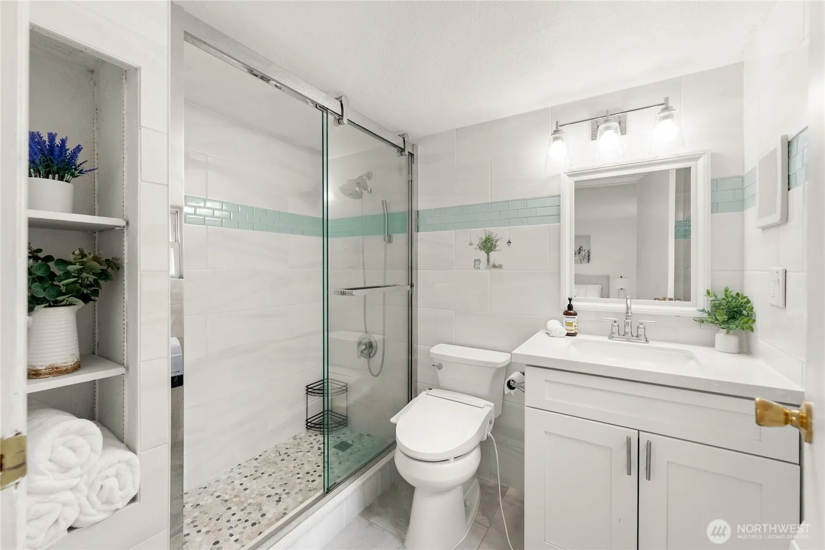 Property photo for 819 Sw 134th Street Sw, Burien photo 5