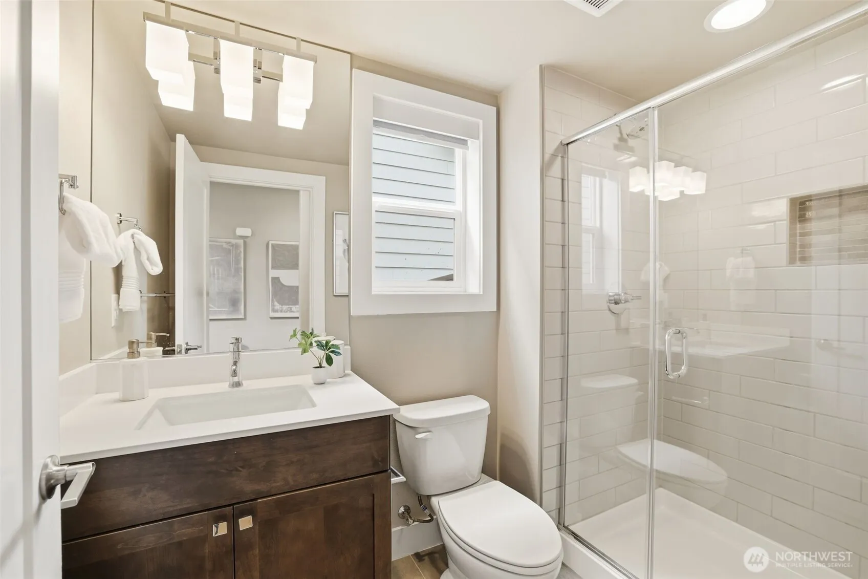 Property photo for 24387 Ne 24th Street, Sammamish photo 4