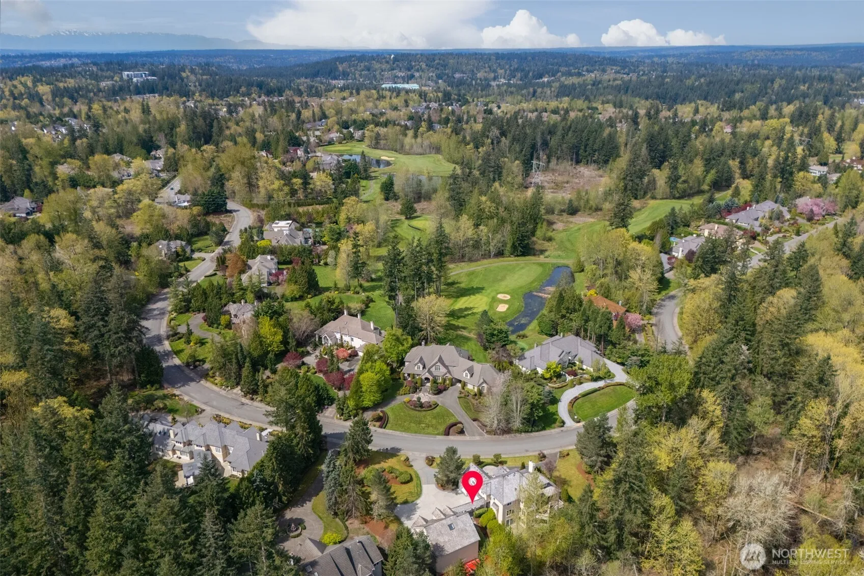Property photo for 818 Windsor Drive Se, Sammamish photo 4