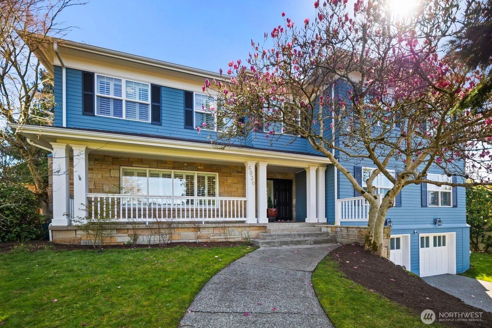 Property photo for 6030 Ann Arbor Avenue Ne, Seattle photo 3