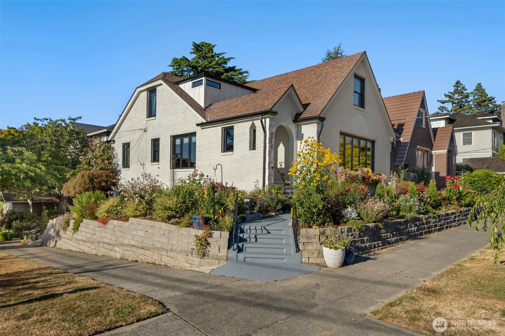 Property photo for 3302 E Pine Street, Seattle