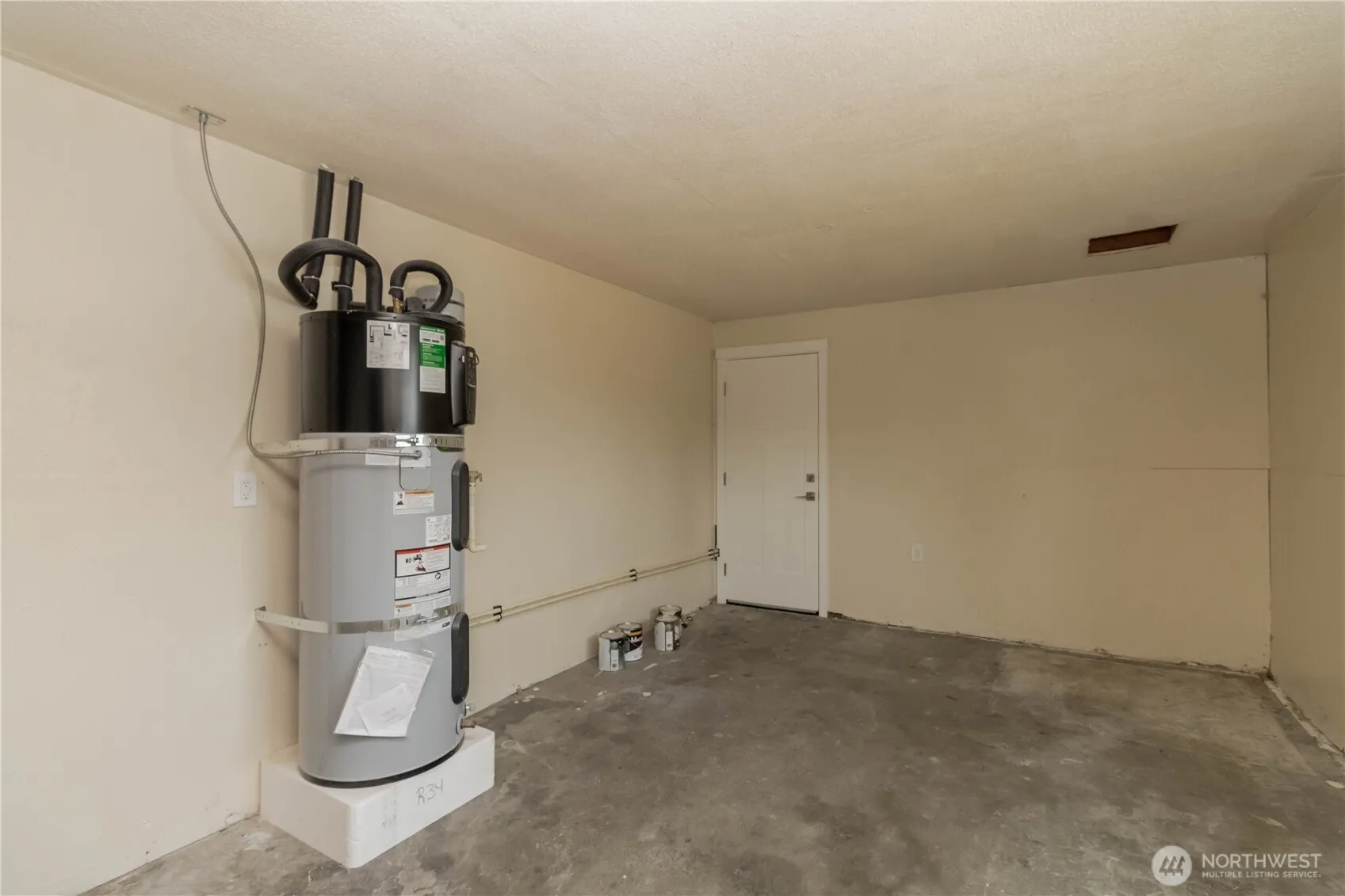 Property photo for 17520 6th Ave Ct E, Spanaway photo 4