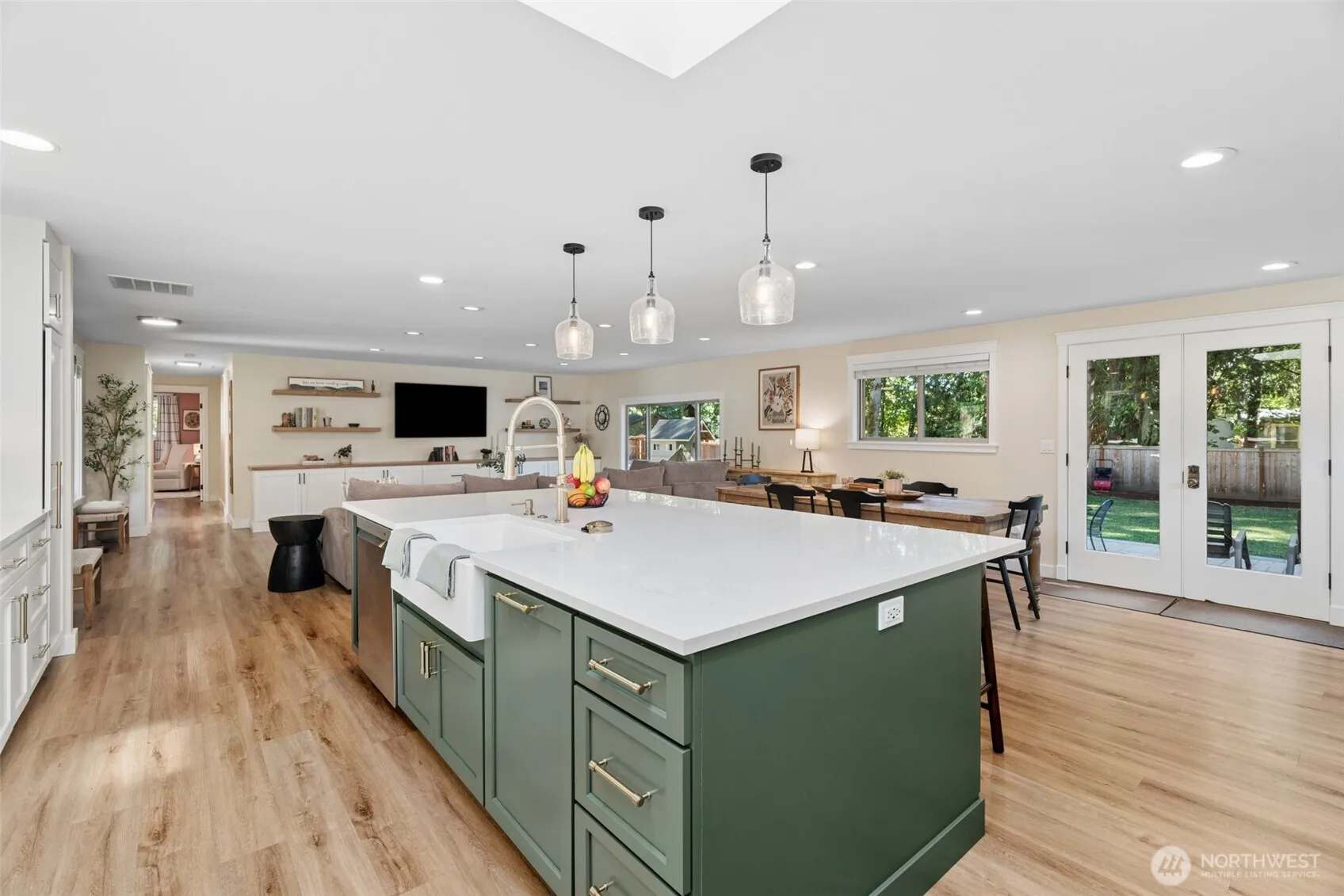 Property photo for 19411 Ne 159th Street, Woodinville photo 4