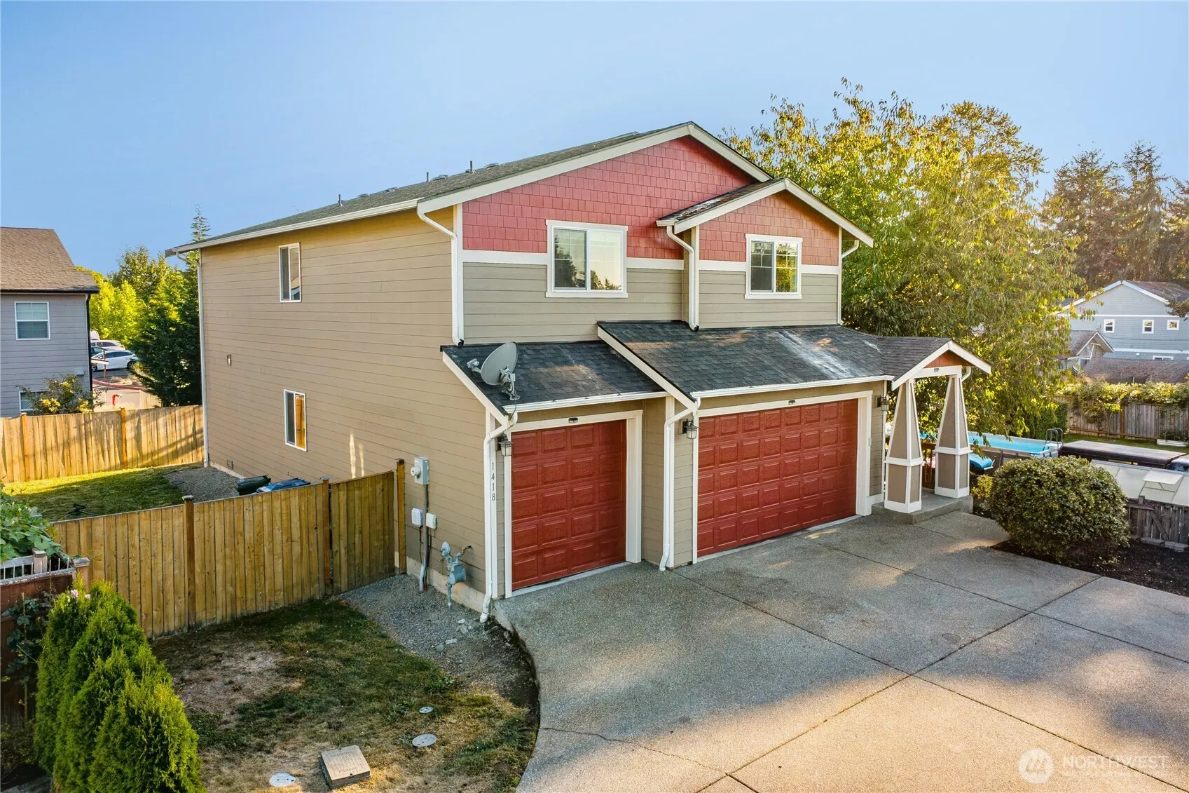 Property photo for 1418 E 68th Street Ct, Tacoma photo 3