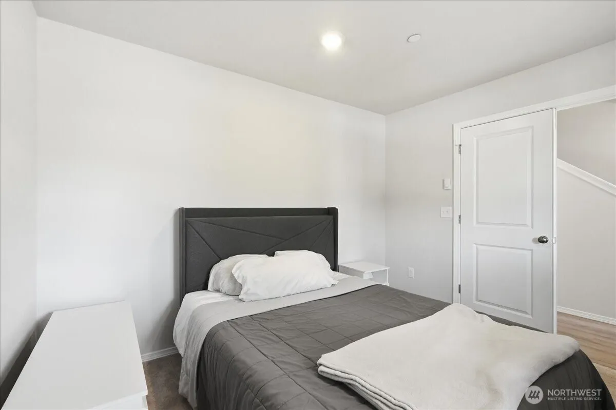 Property photo for 3244 Juno Court Ne #b, Olympia photo 5