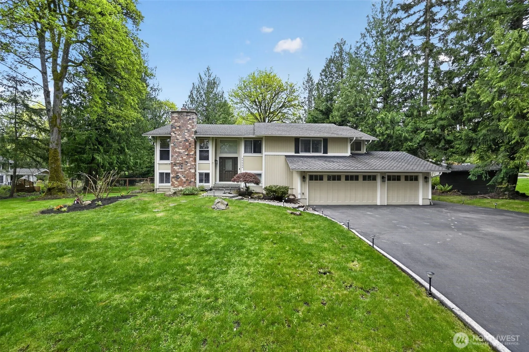 Property photo for 20009 Se 20th Place, Sammamish photo 2