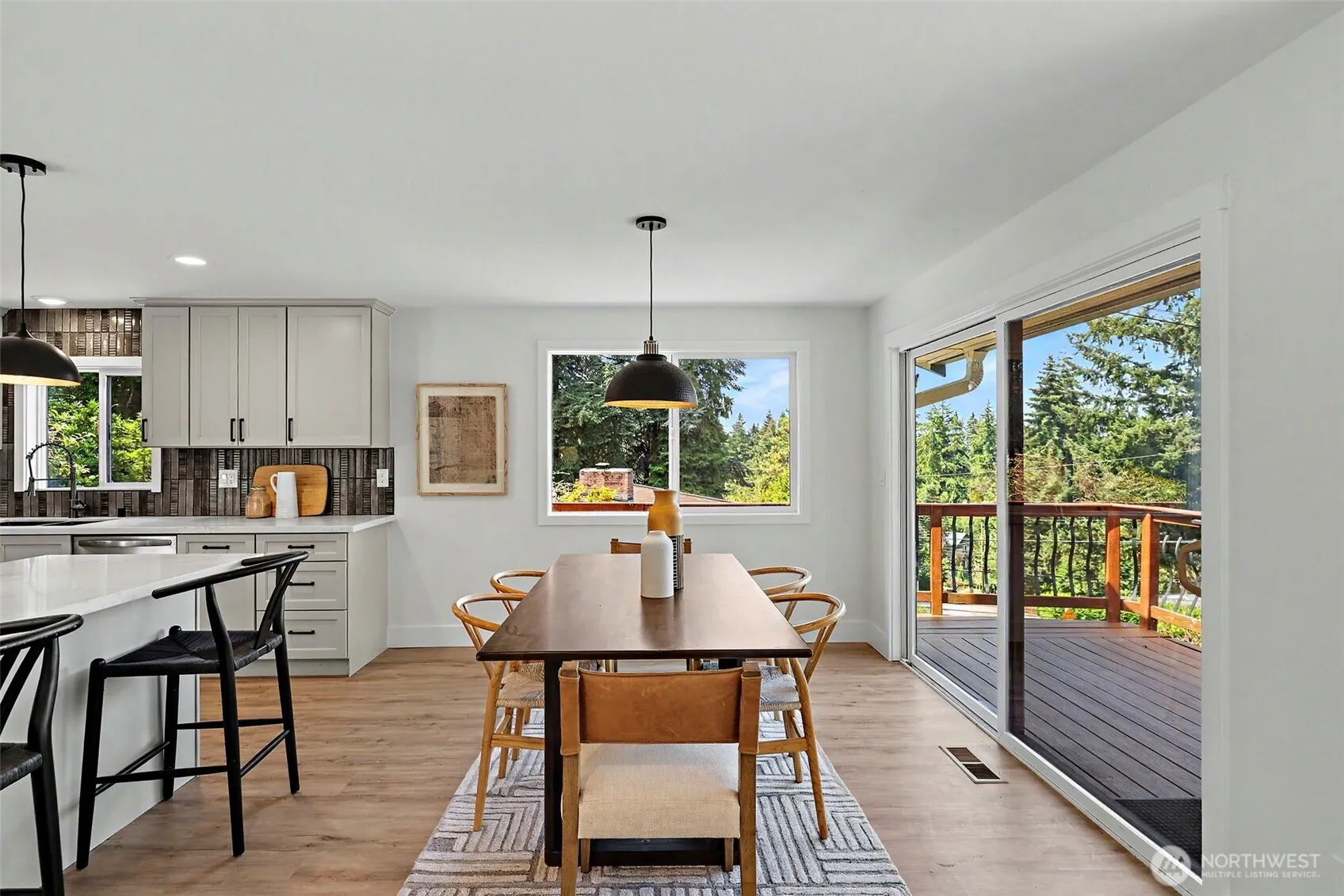 Property photo for 7017 Ne 55th Place, Kenmore photo 5