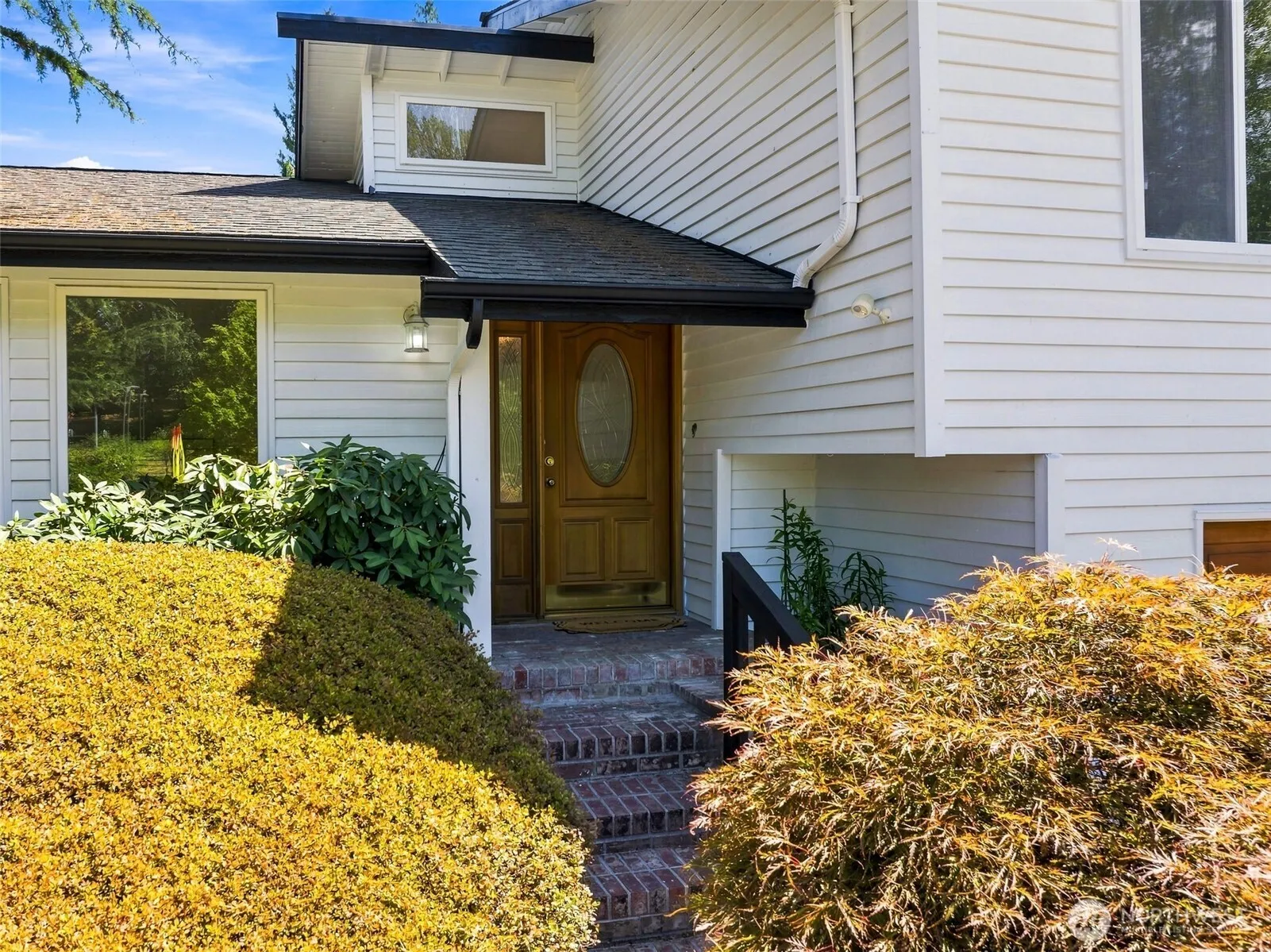 Property photo for 6010 152nd Avenue Ne, Redmond photo 2