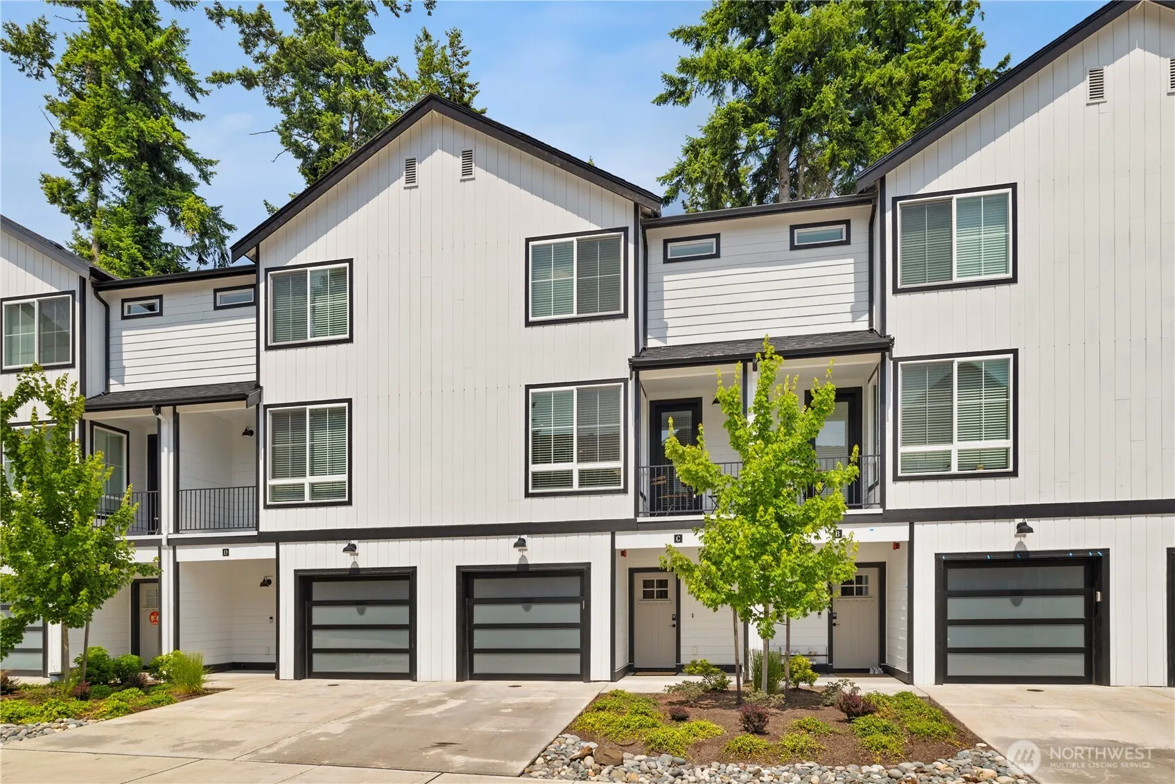 Property photo for 18527 1st Ave Ne #c, Shoreline