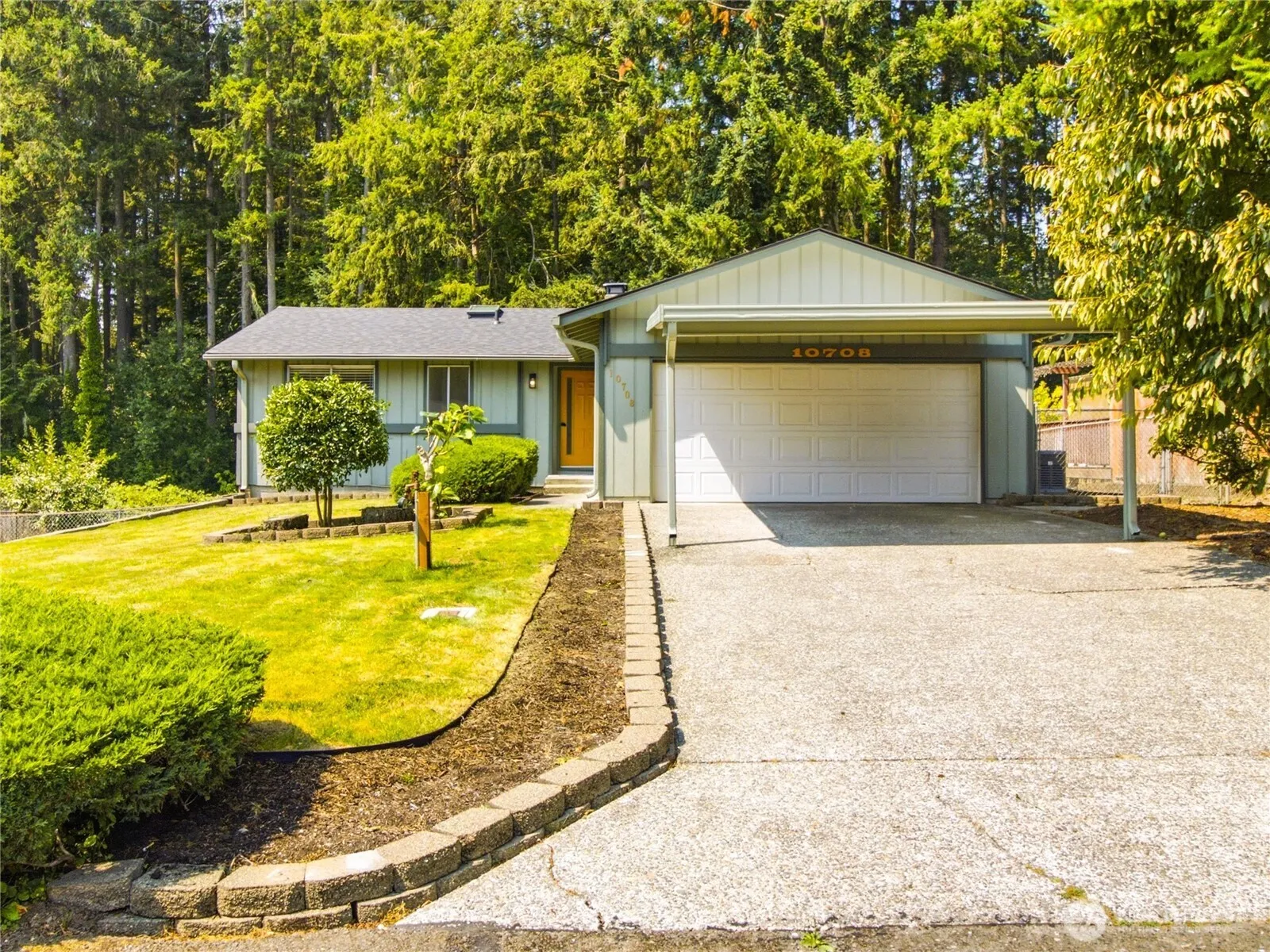 Property photo for 10708 116th Avenue Sw, Lakewood photo 2