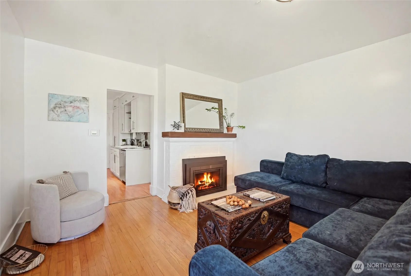 Property photo for 113 Ne 60th Street, Seattle photo 4