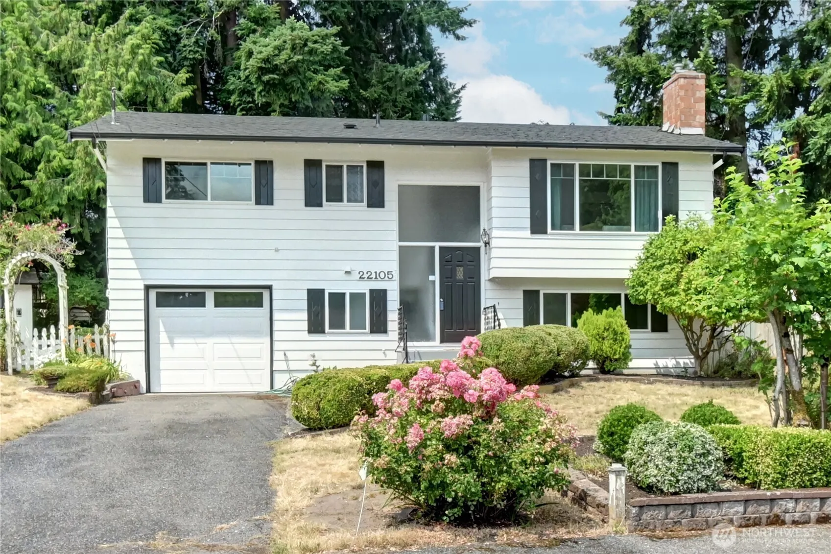 Property photo for 22105 78th Place W, Edmonds photo 2