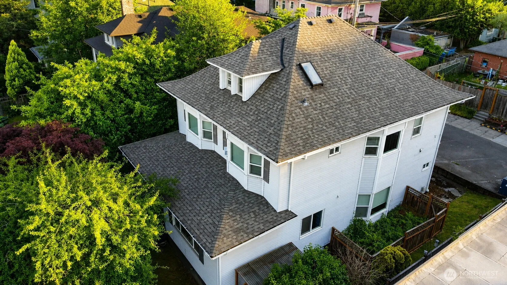 Property photo for 815 15th Avenue E, Seattle