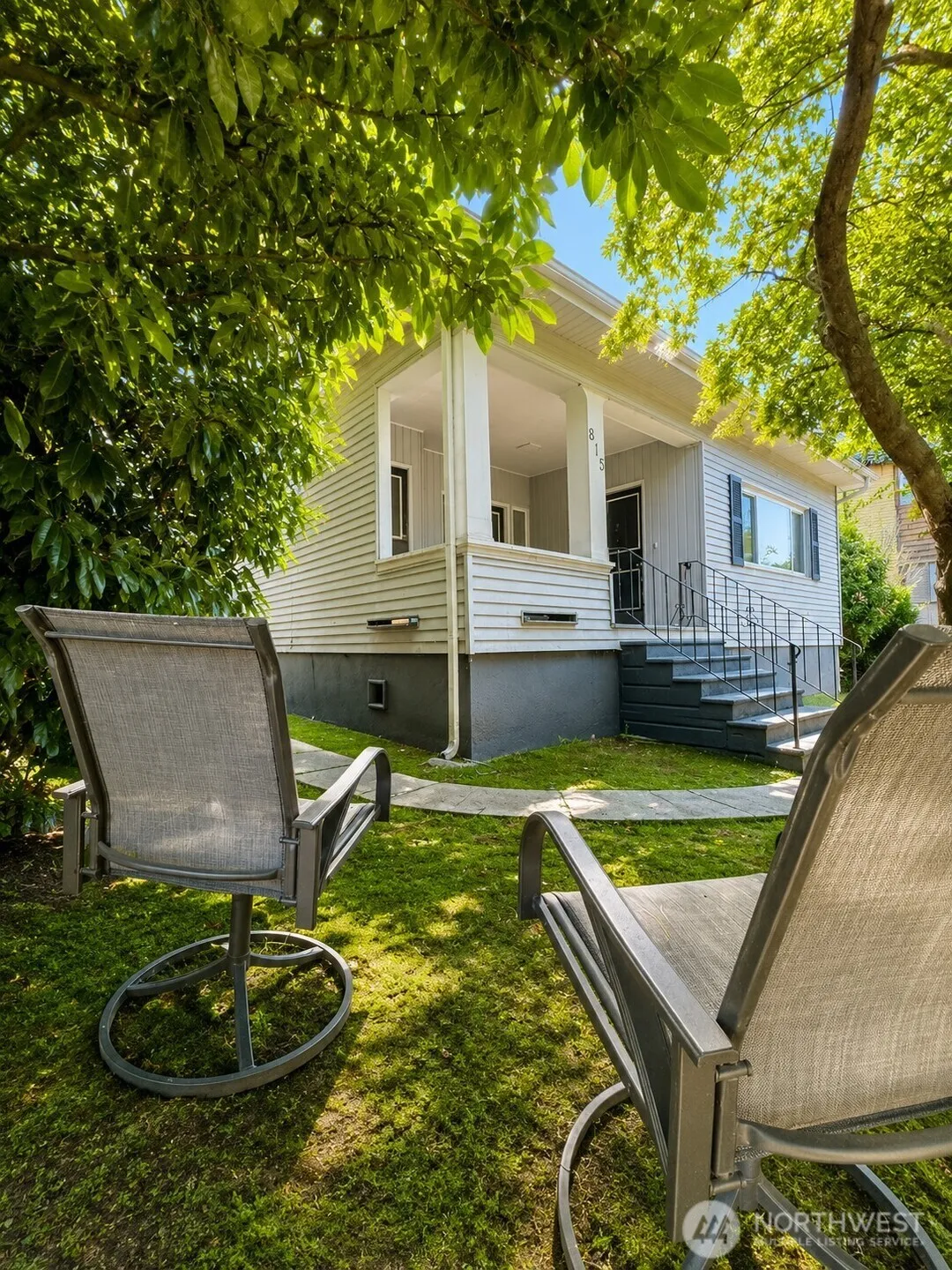 Property photo for 815 15th Avenue E, Seattle photo 3