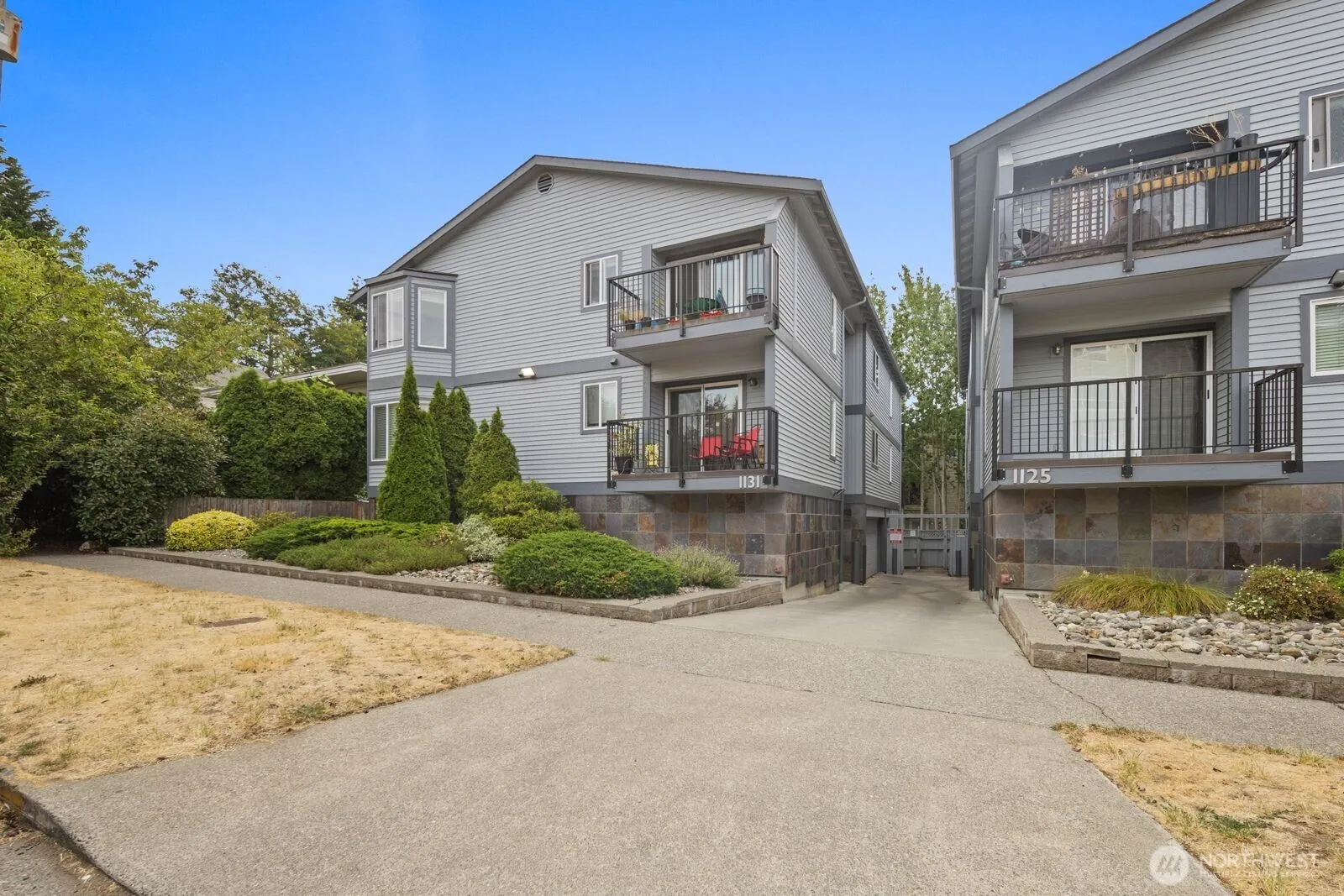 Property photo for 1131 N 93rd Street #6, Seattle photo 2
