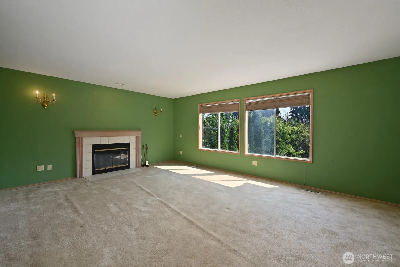 Property photo for 4407 30th Avenue W, Seattle photo 3