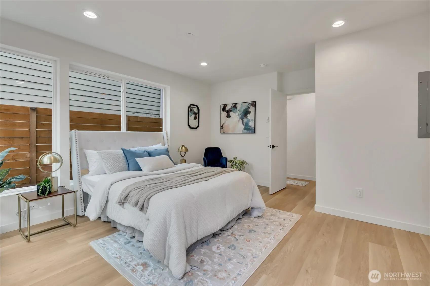 Property photo for 4404 S Othello Street #b, Seattle photo 5