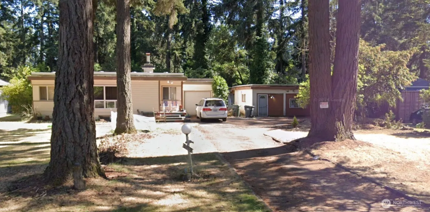 Property photo for 6350 Lake Avenue Sw, Lakewood