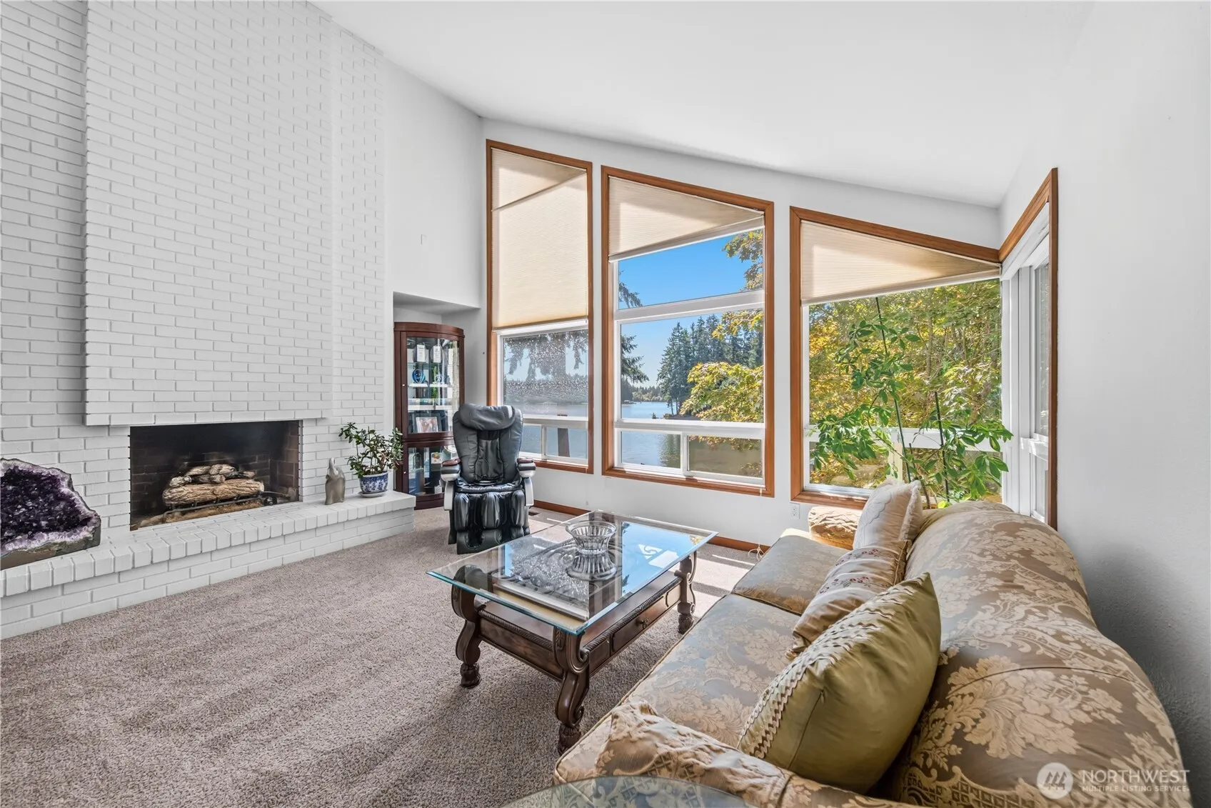 Property photo for 21424 Snag Island Drive E, Lake Tapps photo 4