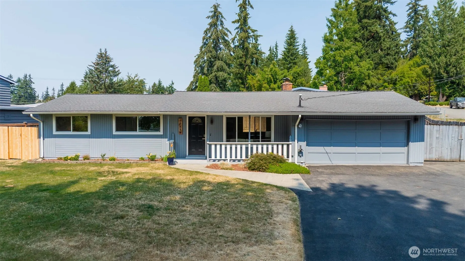 Property photo for 15814 Larch Way, Lynnwood