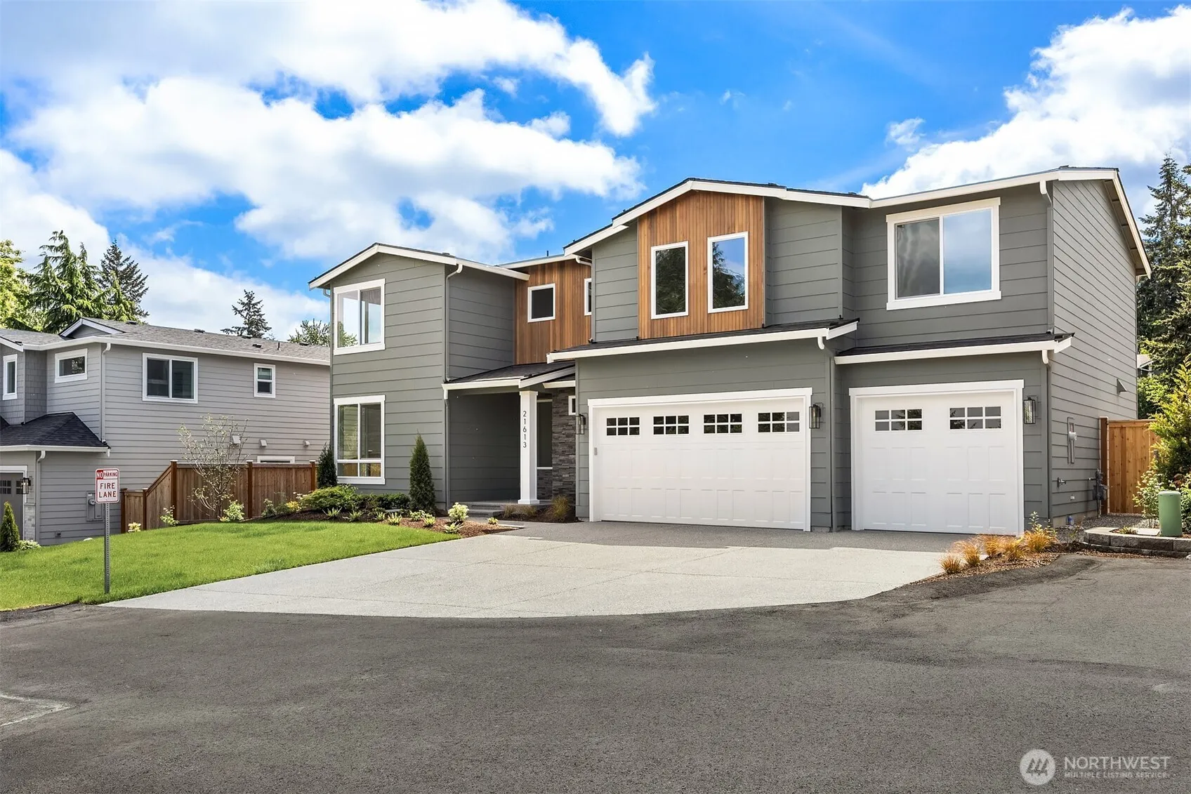 Property photo for 21613 Poplar Way, Brier