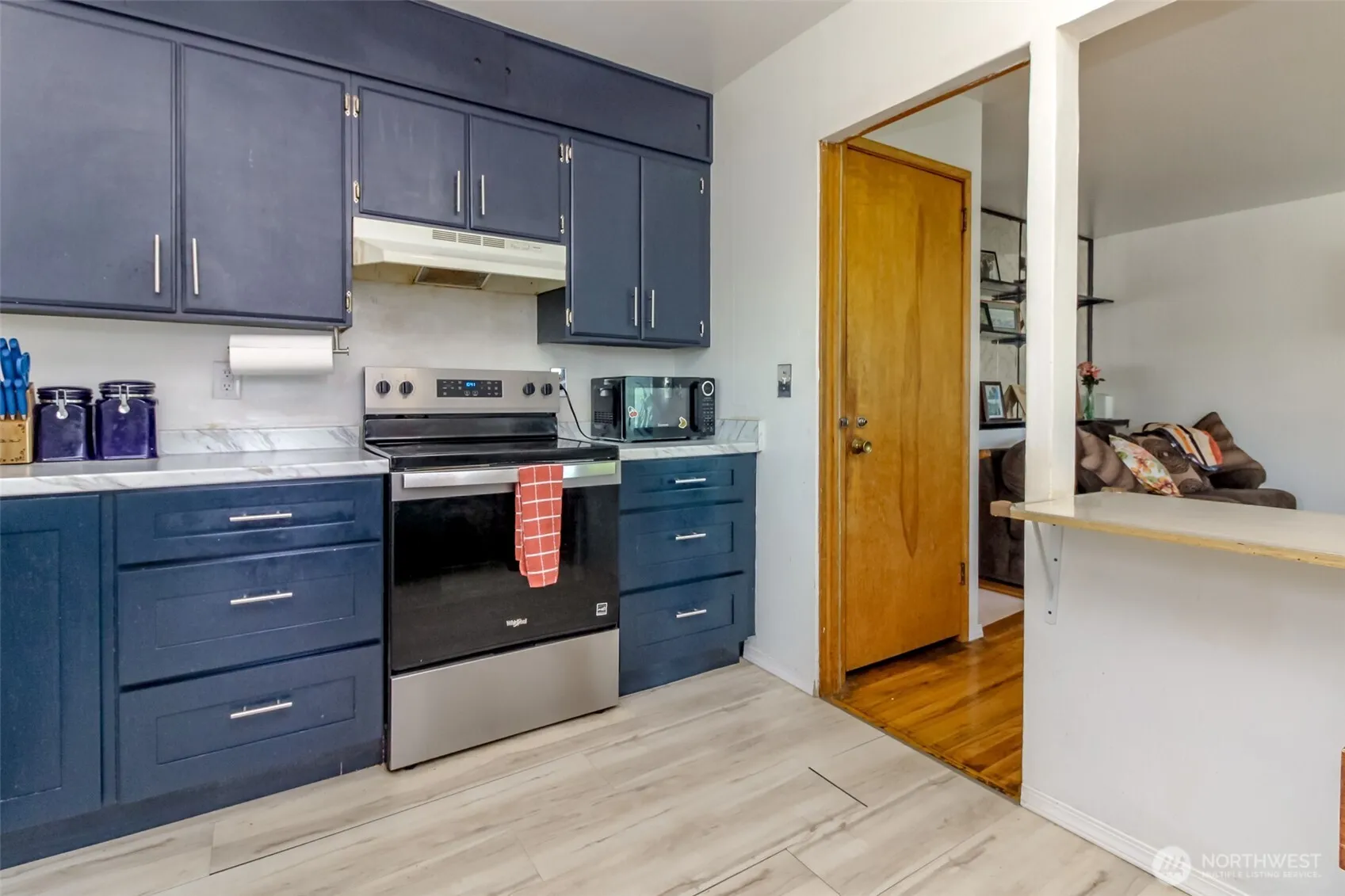 Property photo for 2633 Lake Youngs Court Se, Renton photo 5
