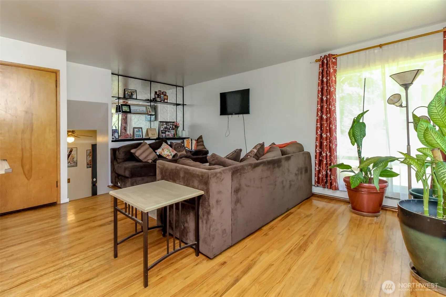 Property photo for 2633 Lake Youngs Court Se, Renton photo 3