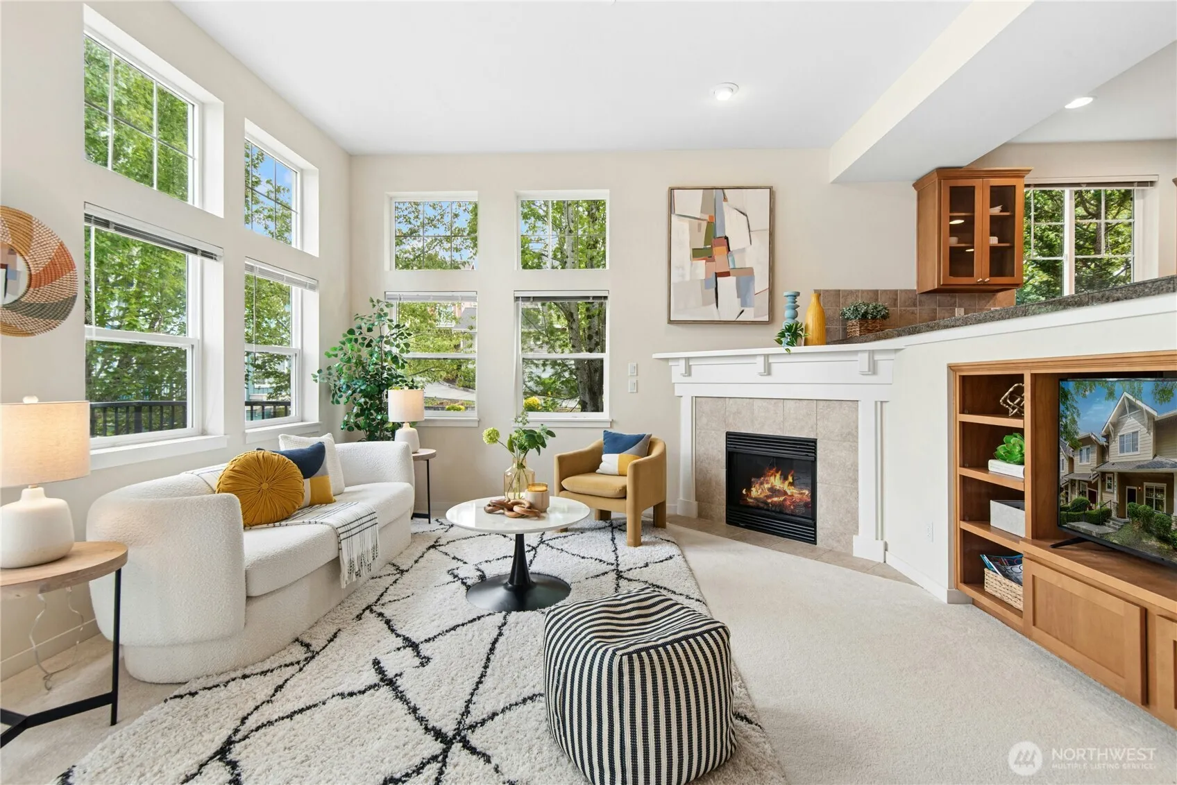 Property photo for 1901 Ne Killian Lane, Issaquah photo 4
