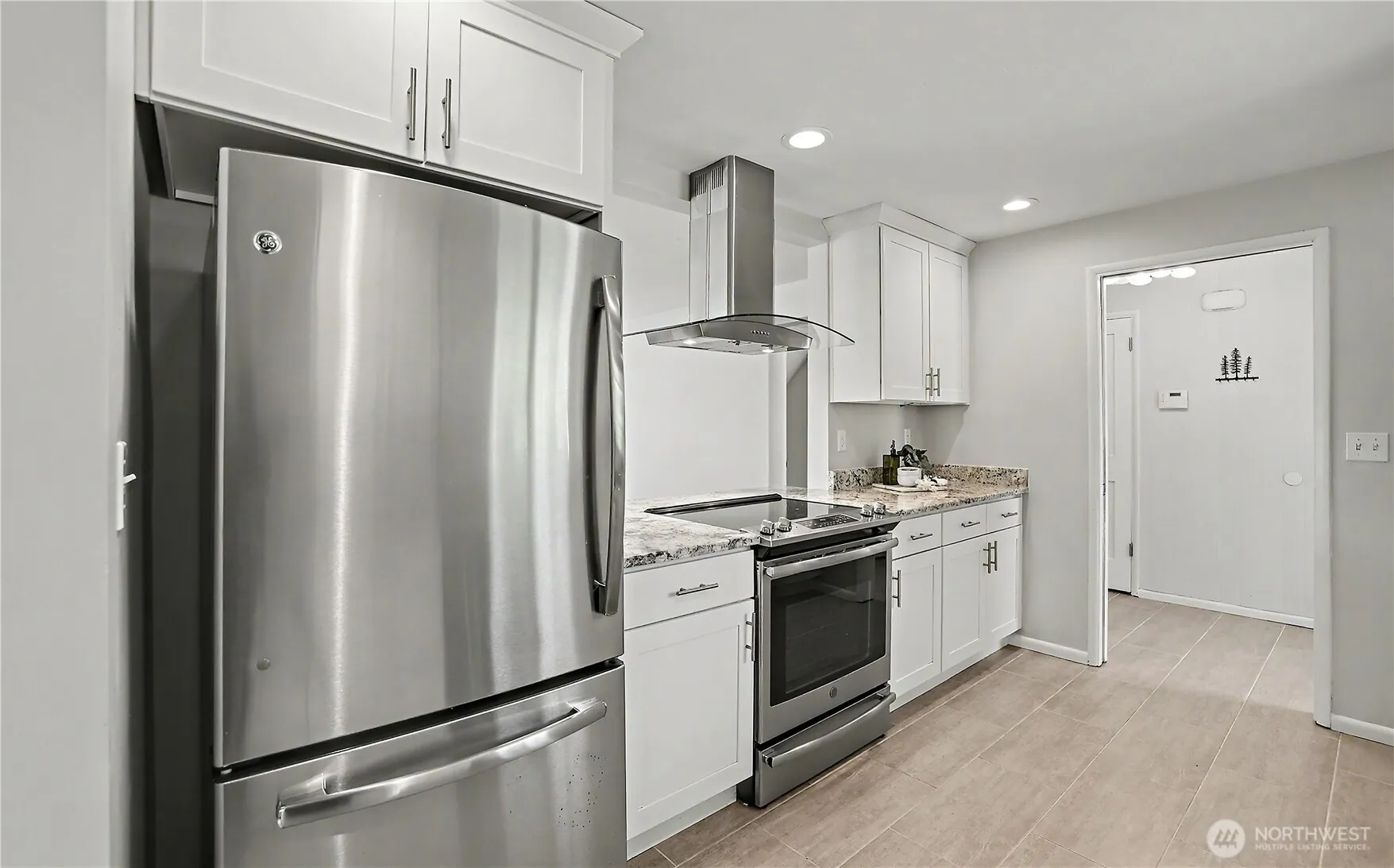 Property photo for 7333 46th Avenue Ne, Seattle photo 5