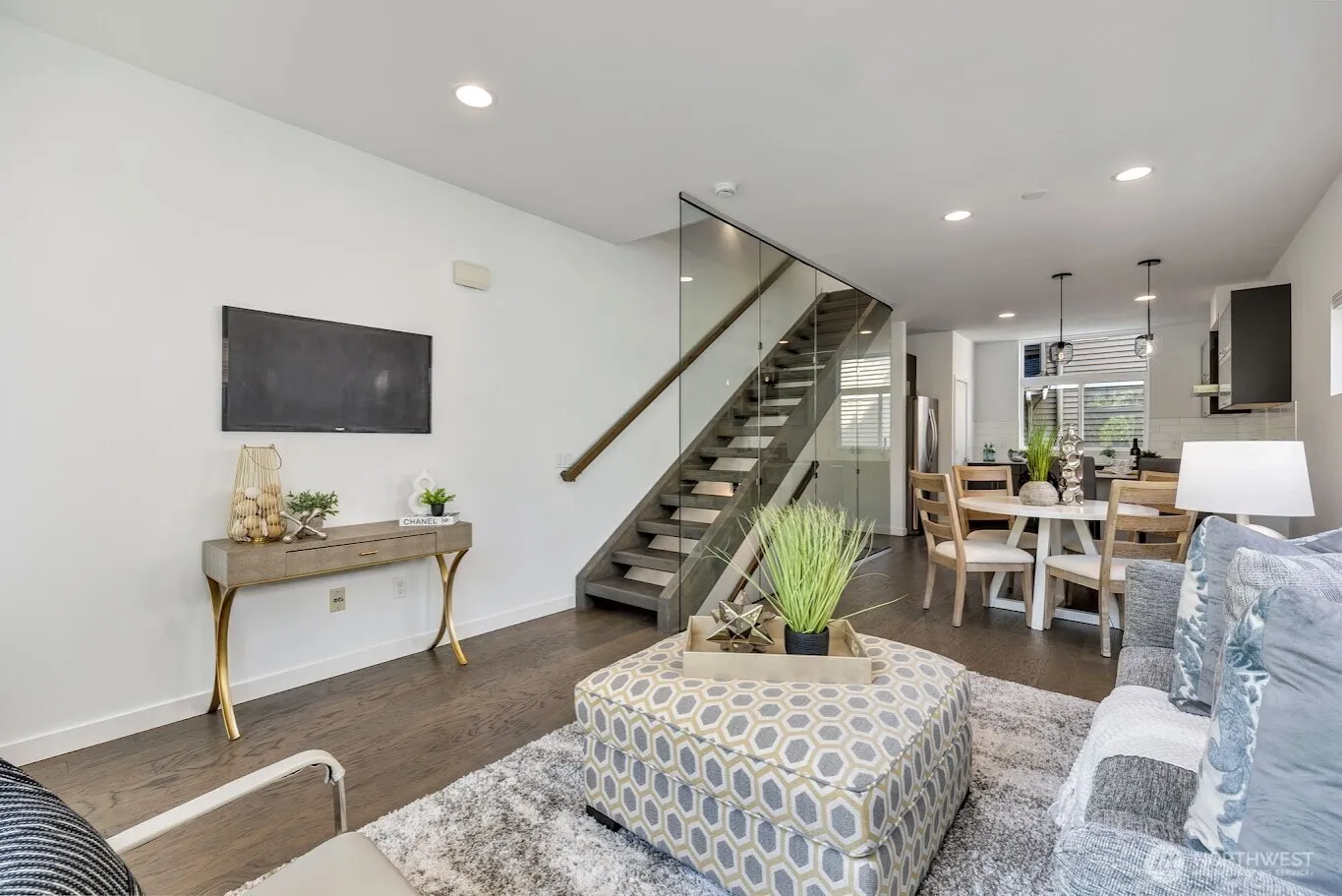 Property photo for 1705 Nw 63rd Street #b, Seattle photo 5